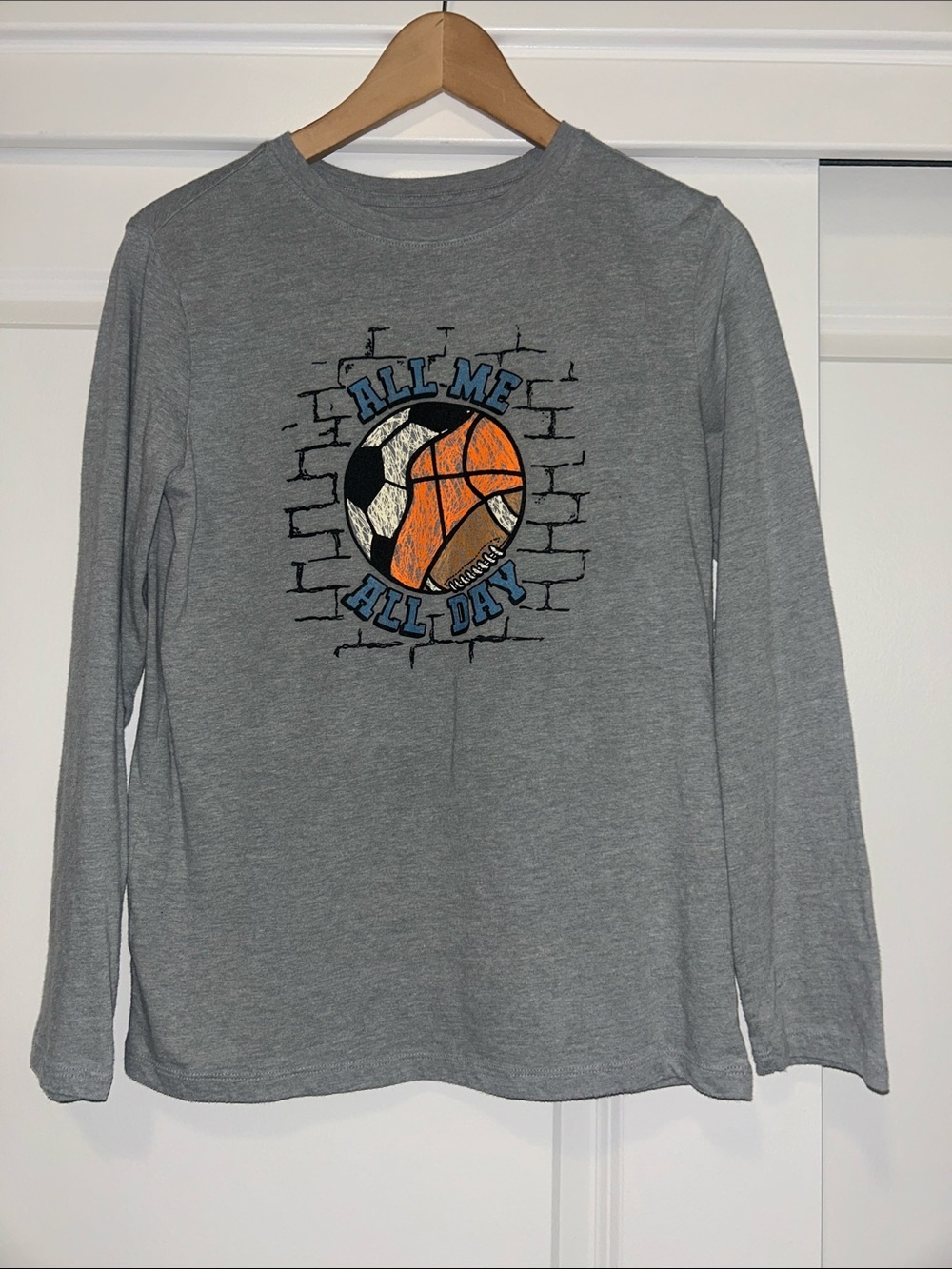 Cat & Jack Gray Long-Sleeve Tee with Sports Ball Graphic